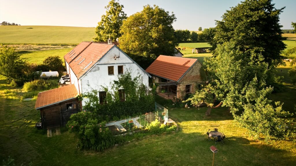 Centrum Nesměň s okolím